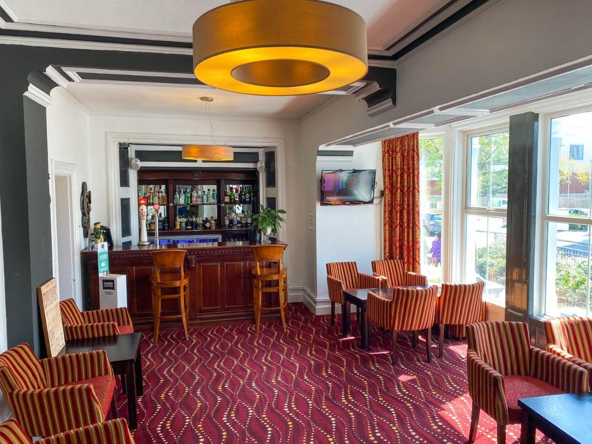 The Broadway Hotel Llandudno Exteriör bild