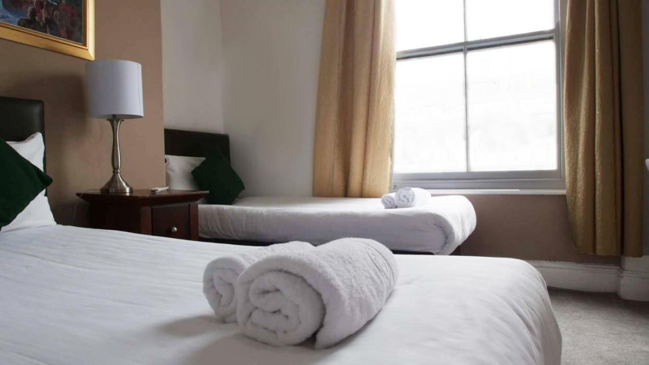 The Broadway Hotel Llandudno Exteriör bild